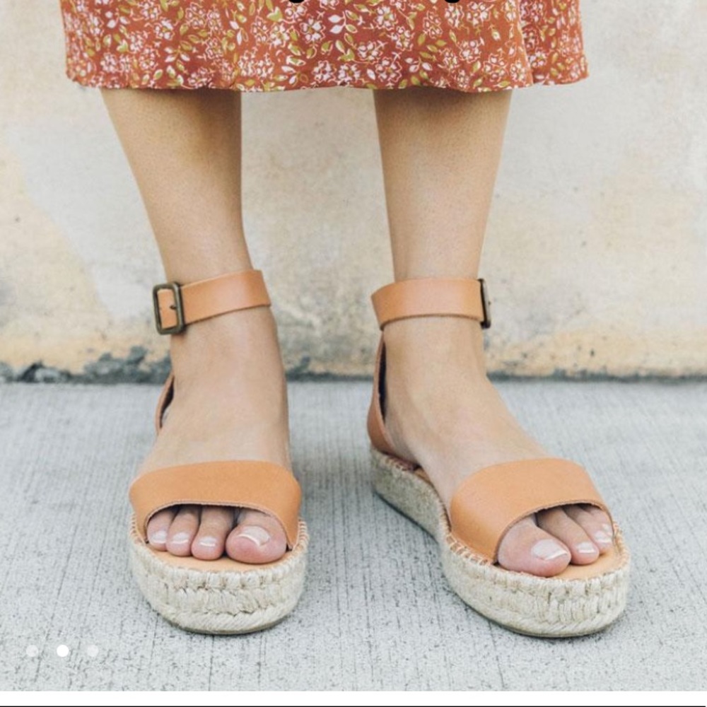 Soludos Cadiz Sandal (size 8) never worn